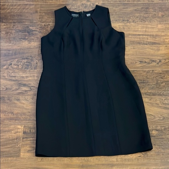 Liz Claiborne Black Sleeveless Halter Mini Dress - Picture 8 of 9